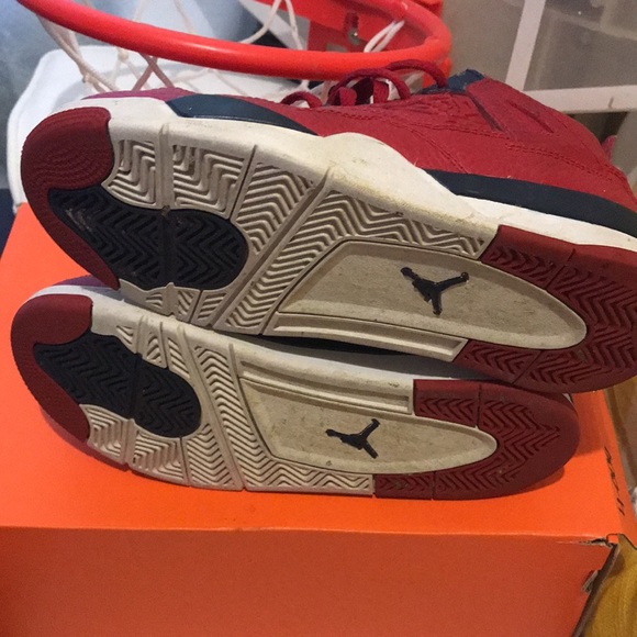 Kids red Jordan 4’s - Picture 3 of 5